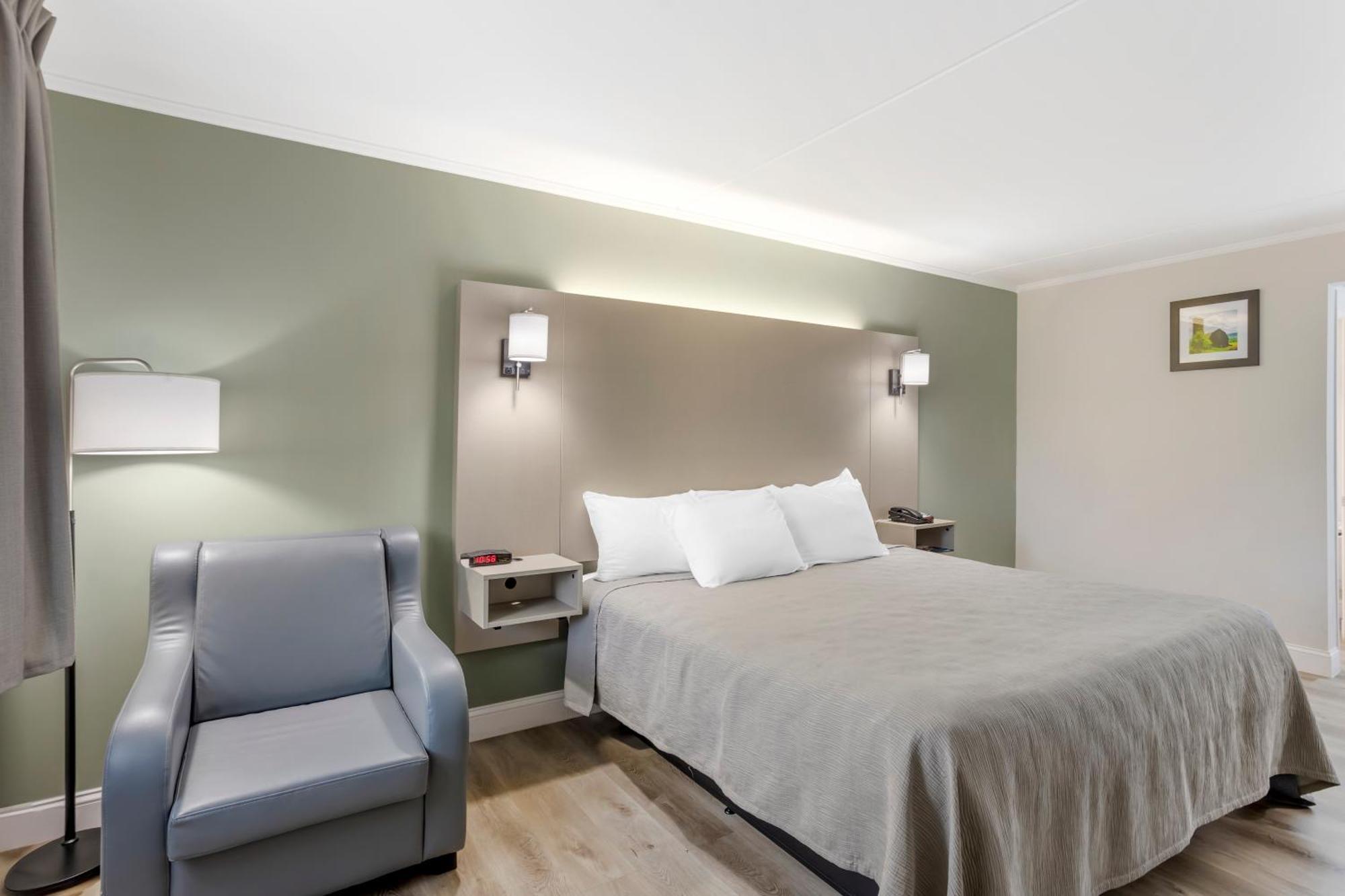 Quality Inn Smoketown  Ngoại thất bức ảnh