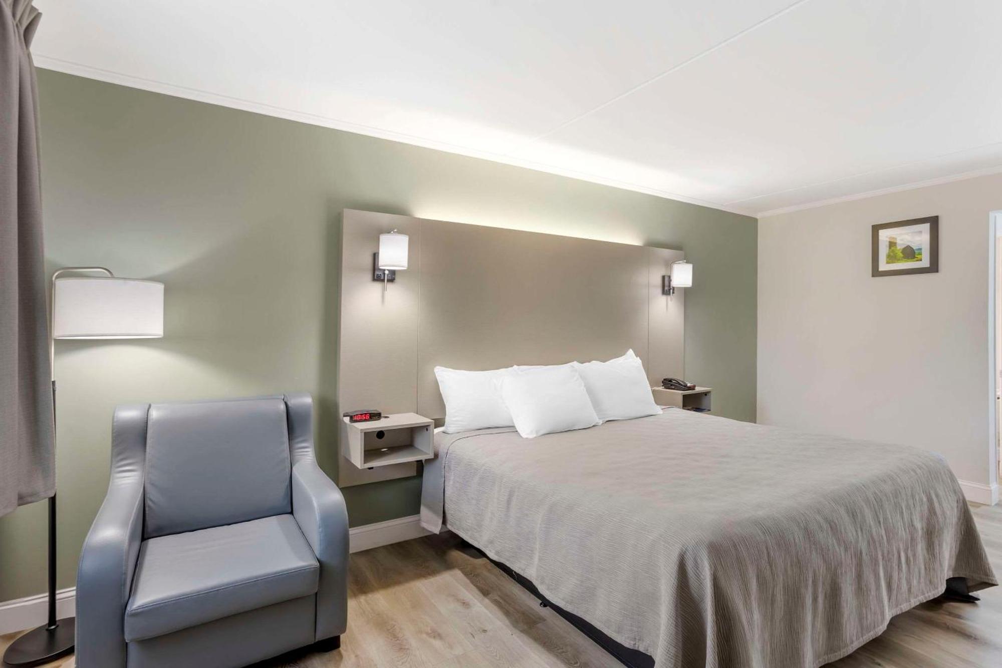 Quality Inn Smoketown  Ngoại thất bức ảnh